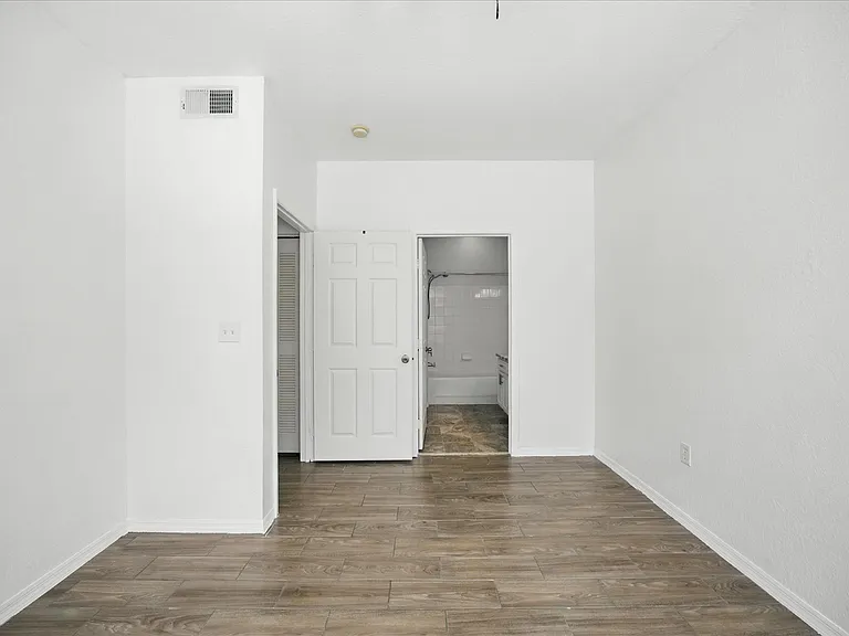10418 White Lake Ct #10418 — Photo 16