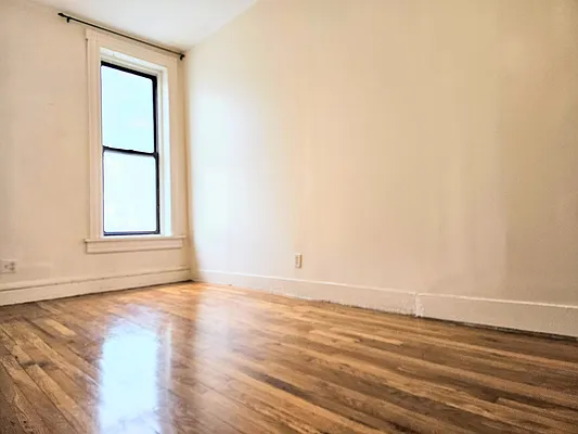 Rented by Virtual Real Estate | media 9