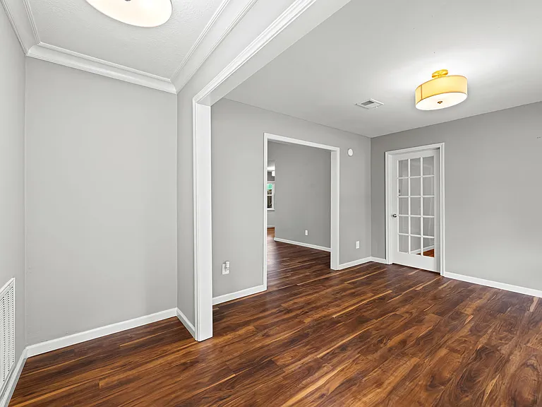 25802 Maplewood Dr — Photo 5