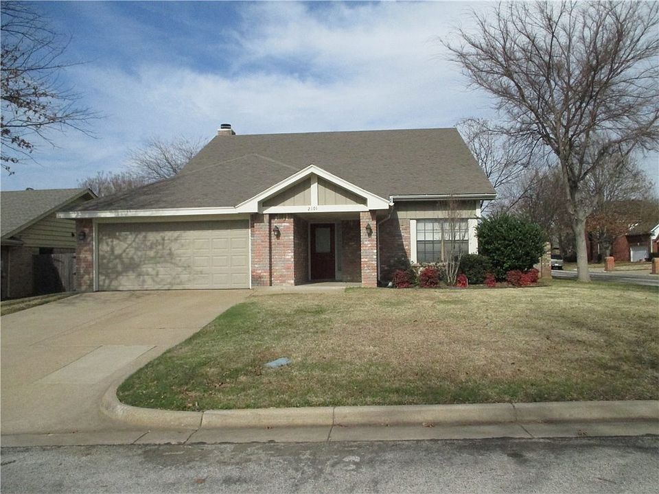 1st image of 2101 Churchill Downs Dr