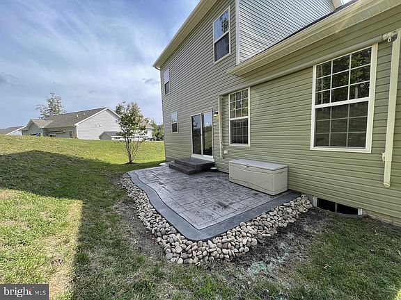 5th image of 1035 W Masters Dr