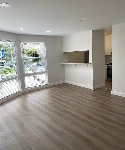 The Kelton Apartments — Photo 11