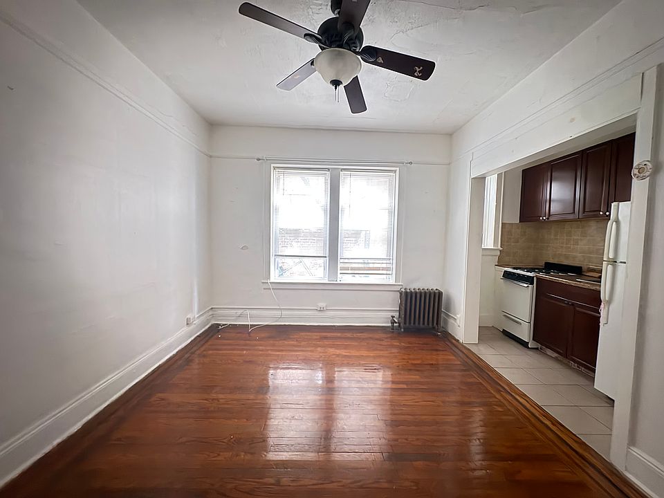2nd image of 5 Kelly Pkwy #203