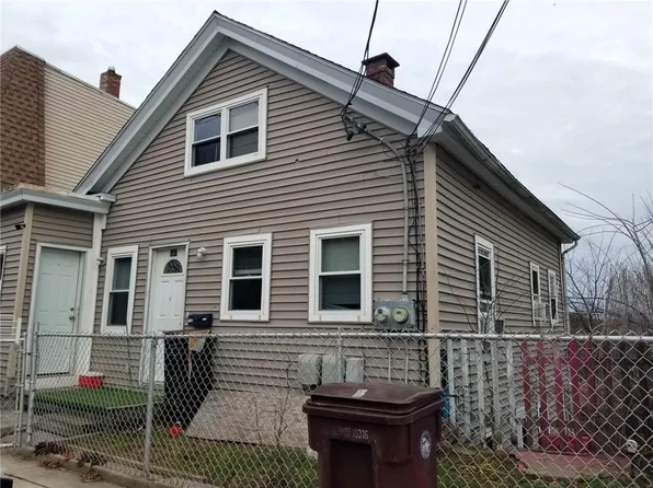 187 Boyden St, Woonsocket, RI 02895
