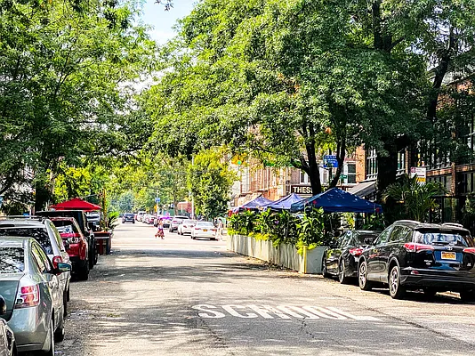 Rented by Voro New York | media 37