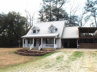 18079 Country Ln, Bogalusa, LA 70427