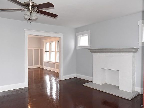 4th image of 238 Norwalk Ave