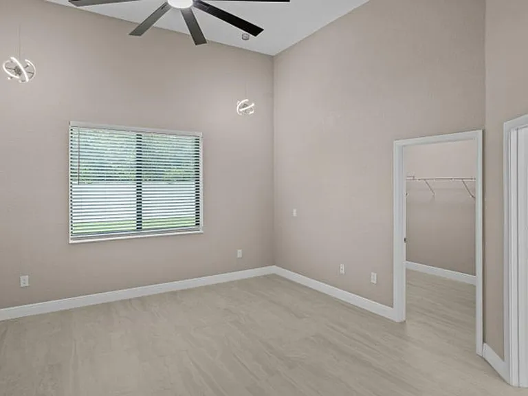 8985 NW 45th Ct — Photo 13