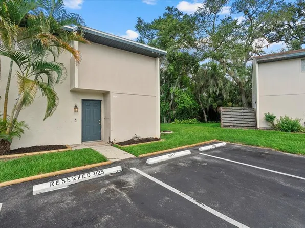 1125 Longfellow Way, Sarasota, FL 34243