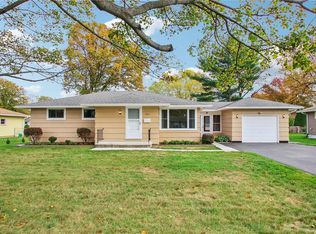 384 Buckman Rd, Rochester, NY 14615