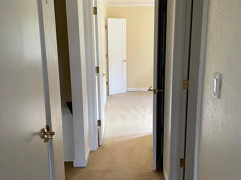 1097 Oddstad Blvd — Photo 11