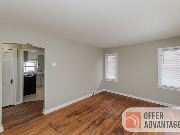 4th image of 12024 Darlington Ave