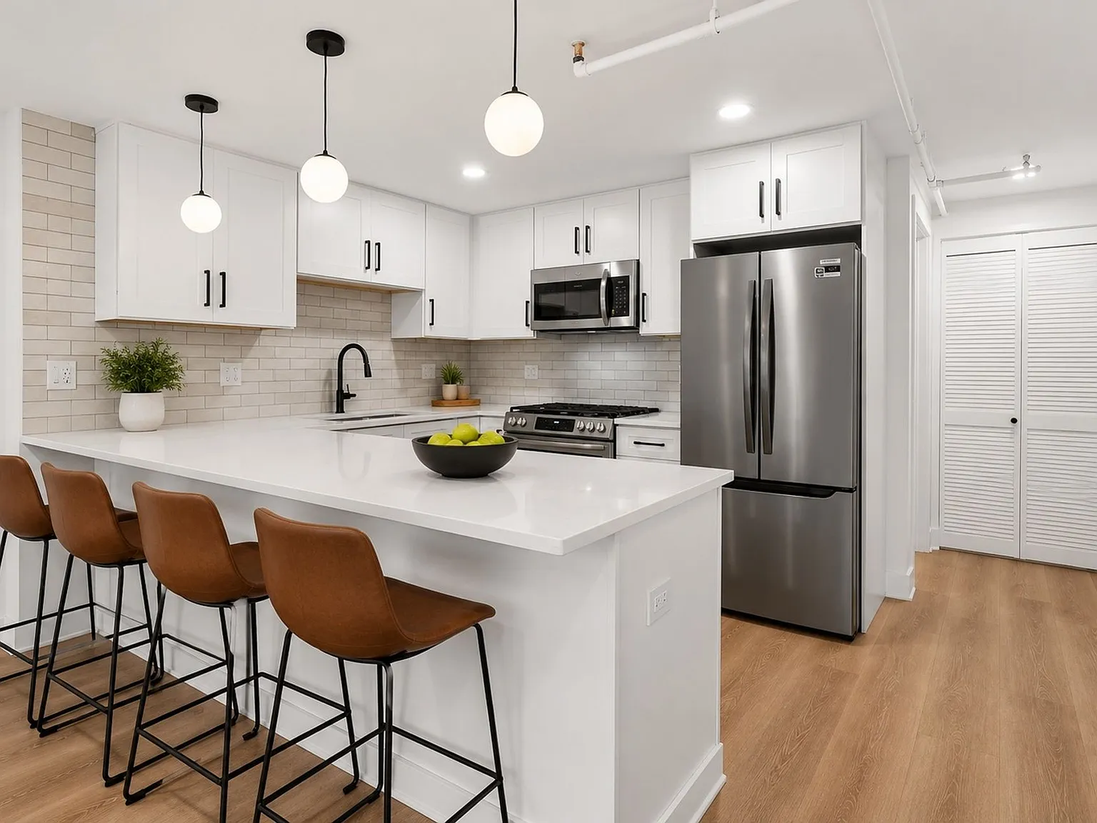 Bright Logan Square 2BR/2BA | Chef's Kitchen, In-Unit W/D, Balcony — Photo 3