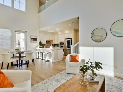 1056 El Capitan Ter, Sunnyvale, CA, 94085