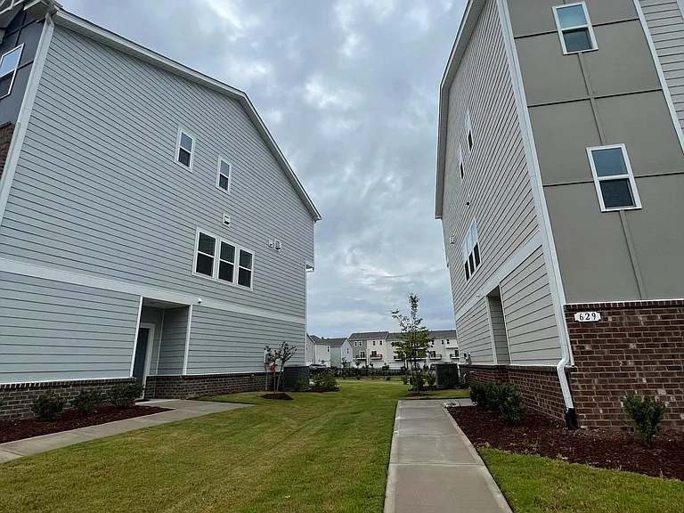 629 Firebrick Dr — Photo 18