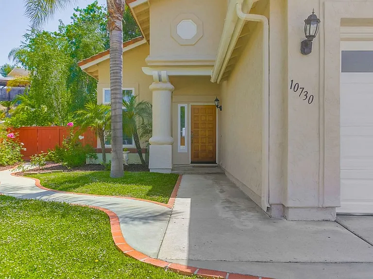 10730 Carillon Ct — Photo 5