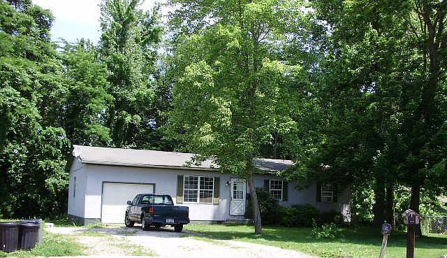 1st image of 11172 Oakwood Ct