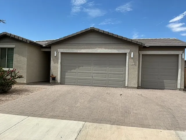1268 E Jahns Dr — Photo 37