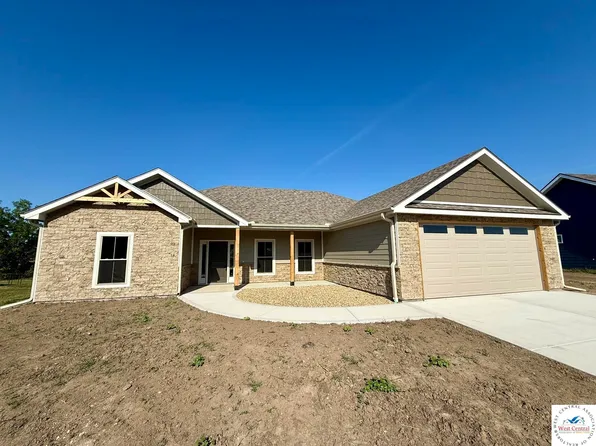 69 NW 247th Rd, Clinton, MO 64735