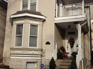 1312 N Astor St, Milwaukee, WI 53202