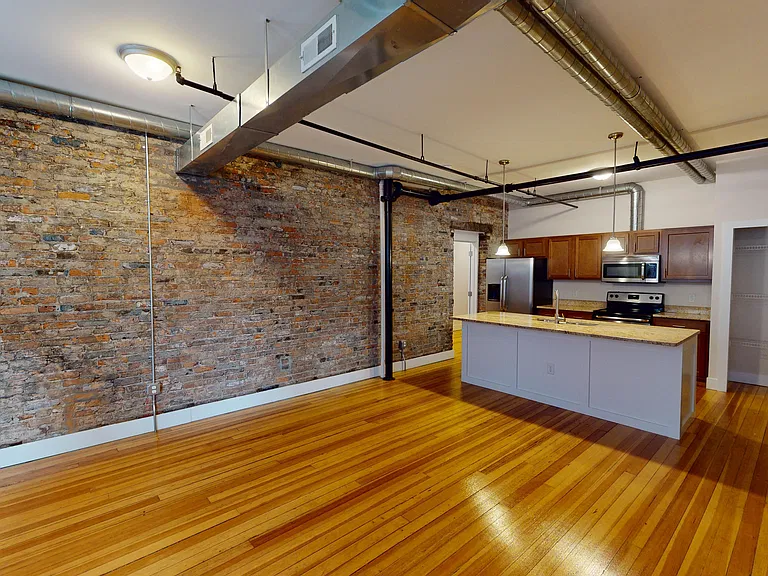 906 Main St #201 — Photo 14
