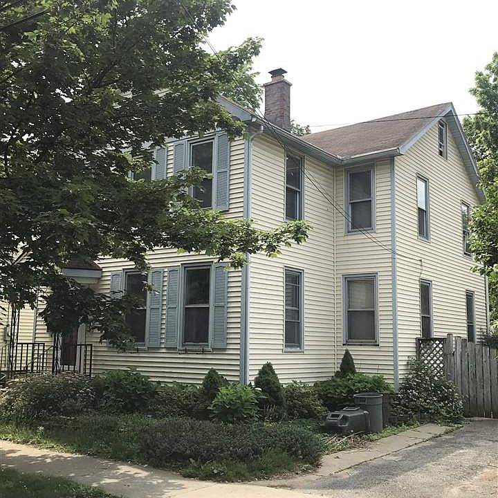 2nd image of 24 York Ave