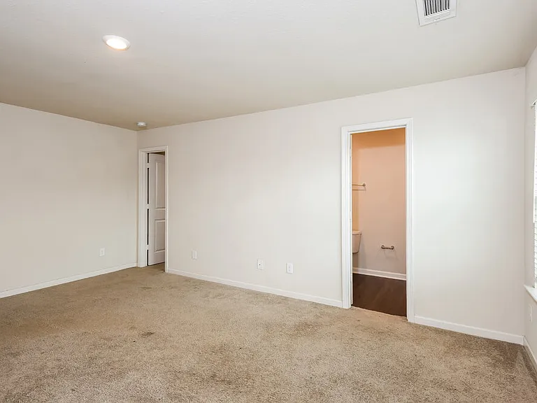 128 Innis Brook Cir — Photo 10