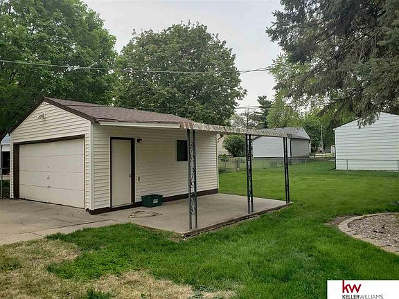 5th image of 6769 Evans St