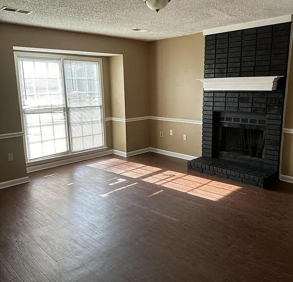 4407 Forest Valley Cv — Photo 2
