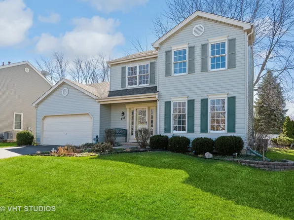 699 Avondale Ln, Aurora, IL 60504