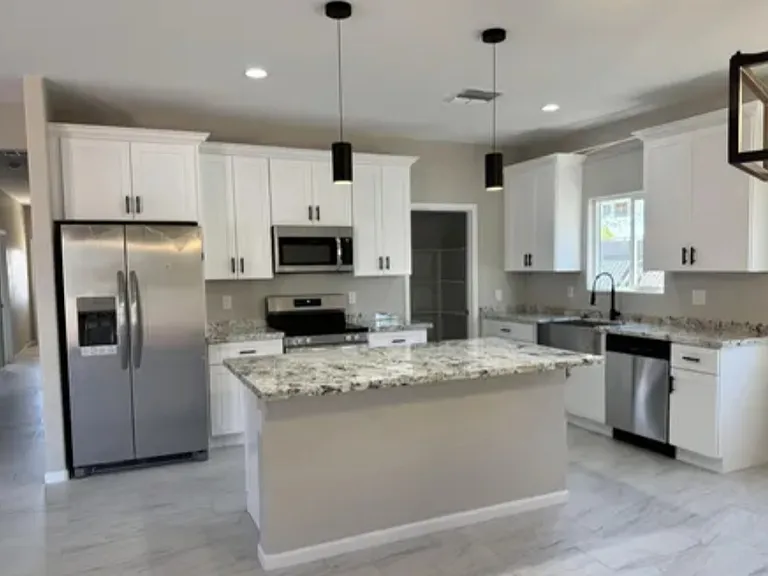 229 E Cedar Ave — Photo 8