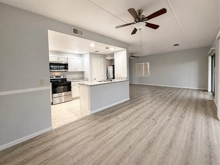 13 Navarra Ct #1 — Photo 5