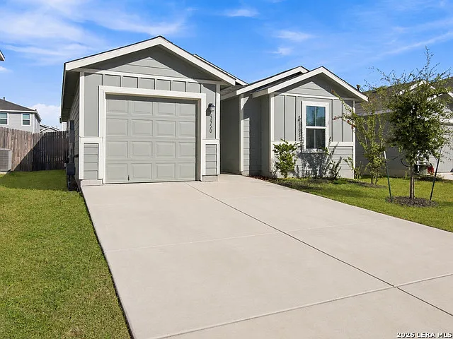 2 bed, 2.0 bath, 940 sqft, $1,600 — Photo 2