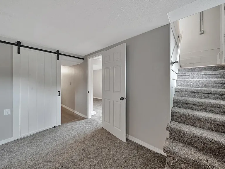 3260 Hitchcock St — Photo 19