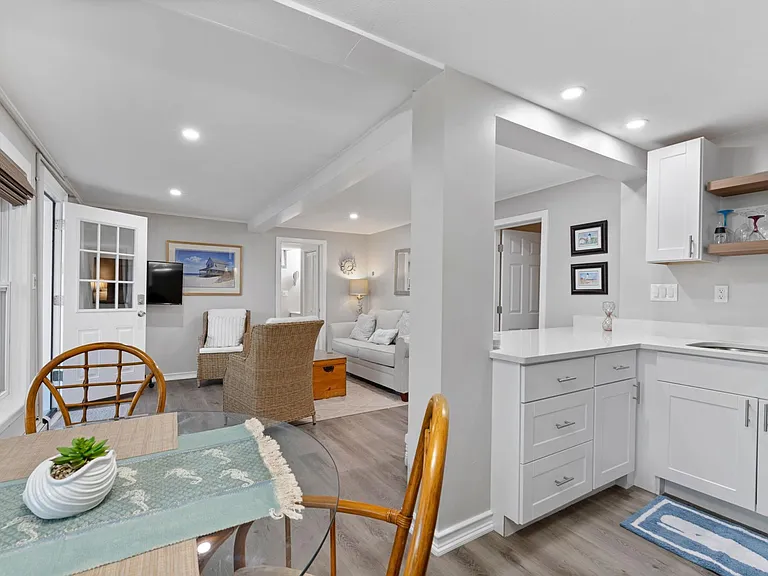 99 Midgley Ave #1 — Photo 8