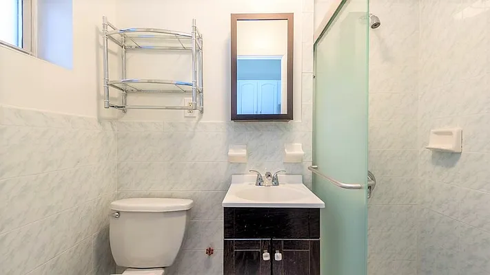 Rented by Sterling Holdings | media 7