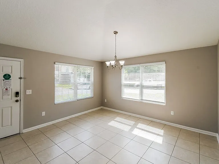 1403 Creek Point Blvd — Photo 5