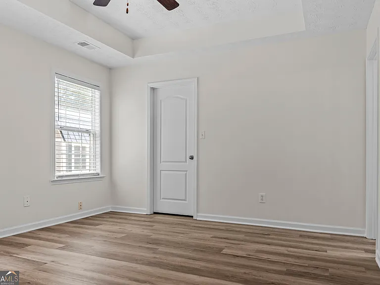 1091 Creek Point — Photo 16