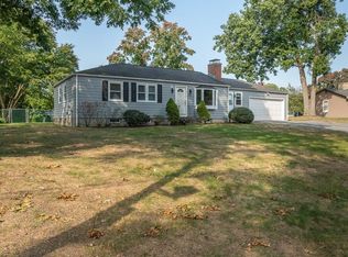 84 Bel Air Dr, Longmeadow, MA 01106