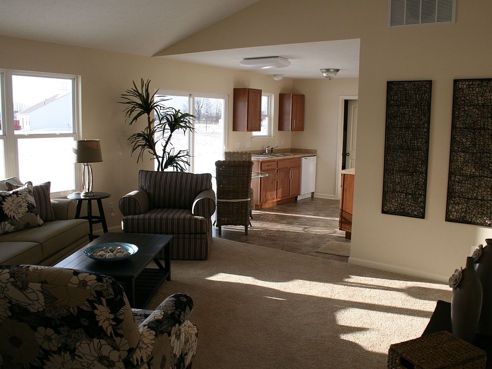 1st image of 206 Paradise Dr