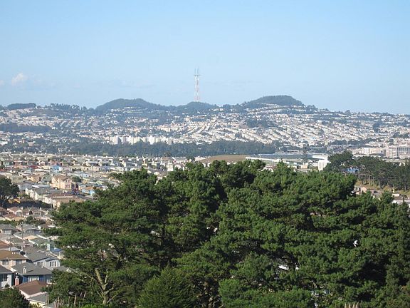 3rd image of Skyline Dr