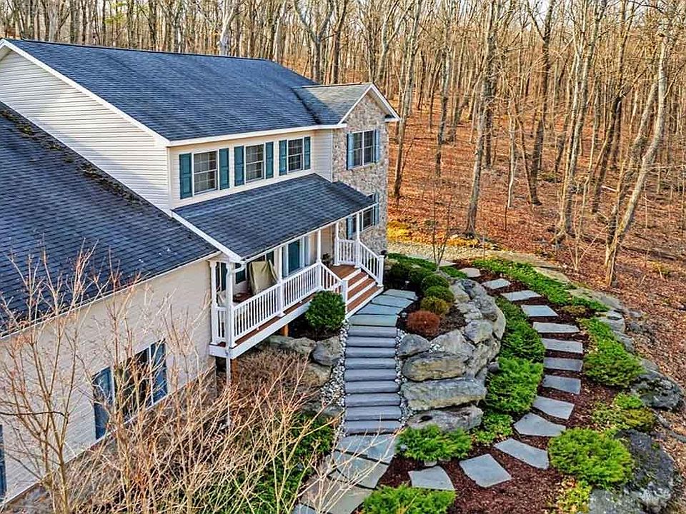 619 Washington Xing, East Stroudsburg, PA 18301 | Zillow