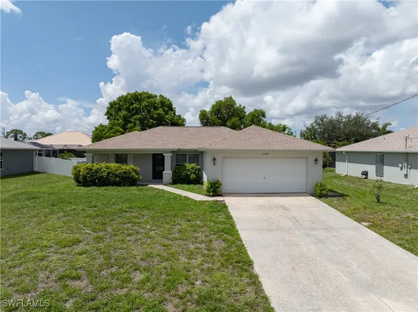 2226 NE 34th Ter, Cape Coral, FL 33909
