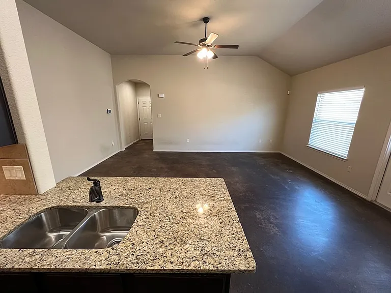 211 Eugene Pass — Photo 10