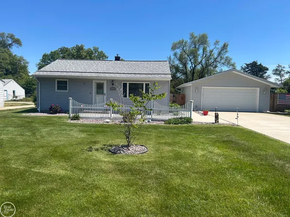 5700 Parkdale St, Utica, MI 48317
