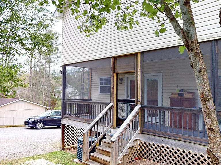 Screened-In Back Porch