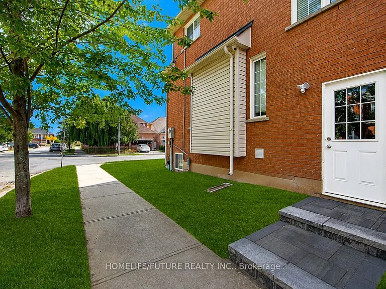 230 Ellis Cres #BASEMENT — Photo 4