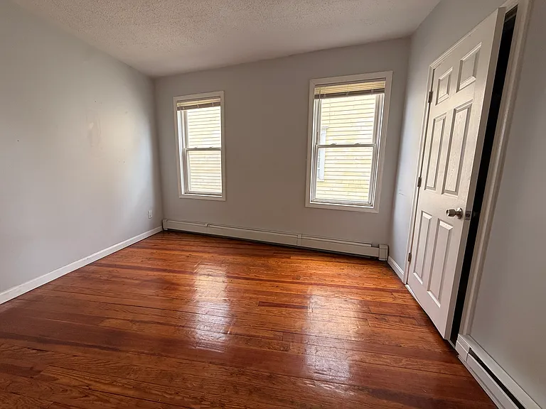 125 Knight St #5 — Photo 9