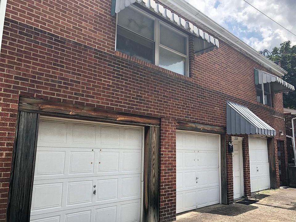 1st image of 225 Edgewood St