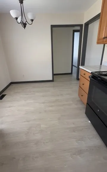 1429 Cedar Park Dr — Photo 3